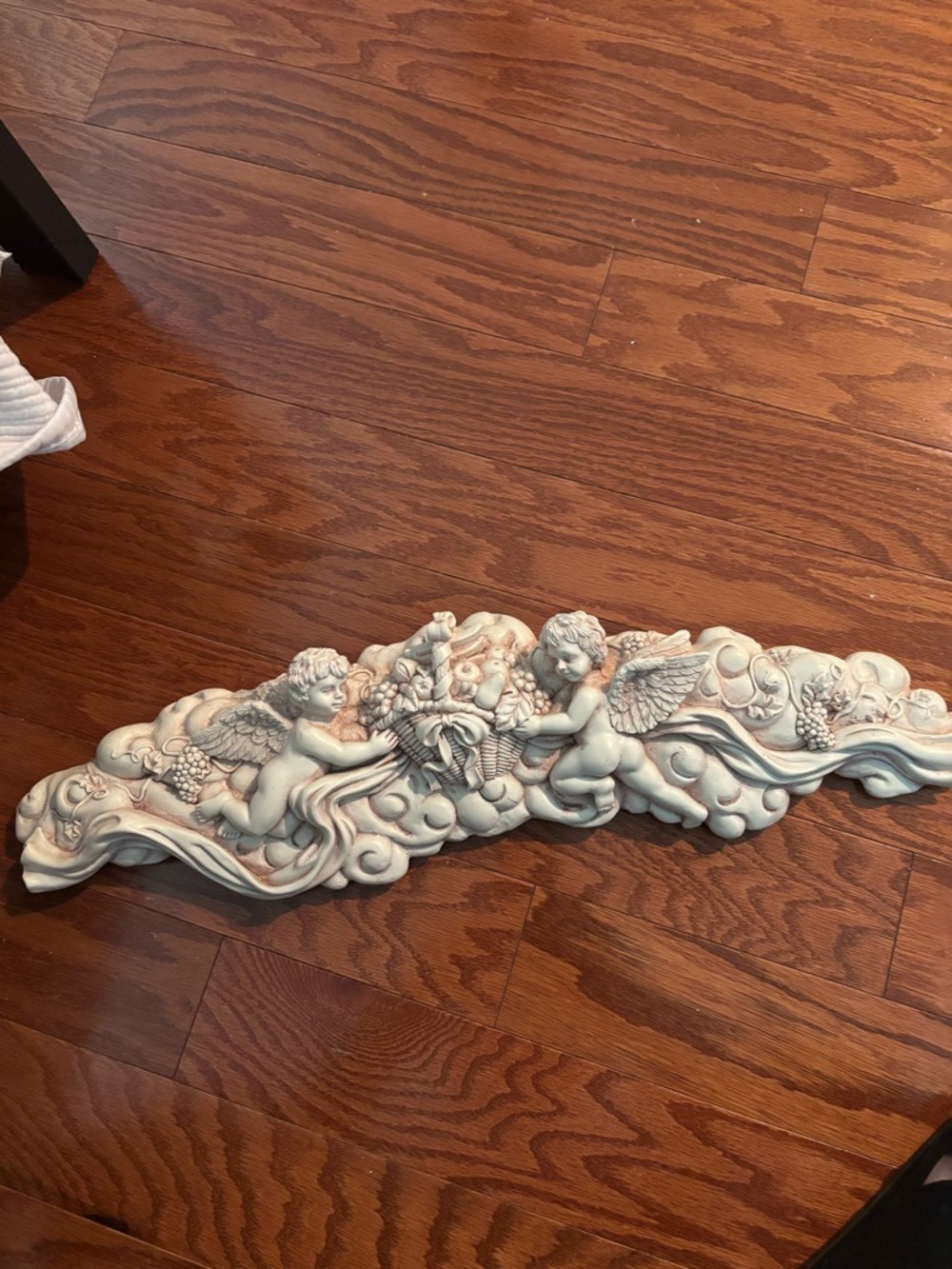 Cherub Wall Accent Plaque in Soft White